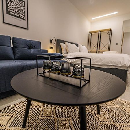 Ela Apartments Volos Eksteriør bilde